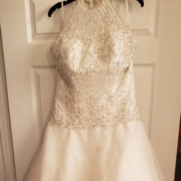 Wedding Dress - Picture 5 of 6